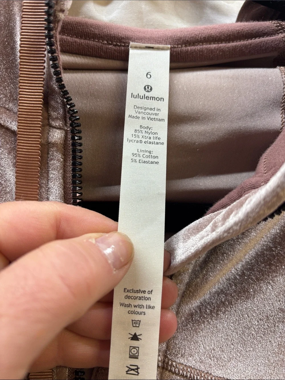 EUC -Lululemon Define Hooded Jacket *Velvet Spanish Oak